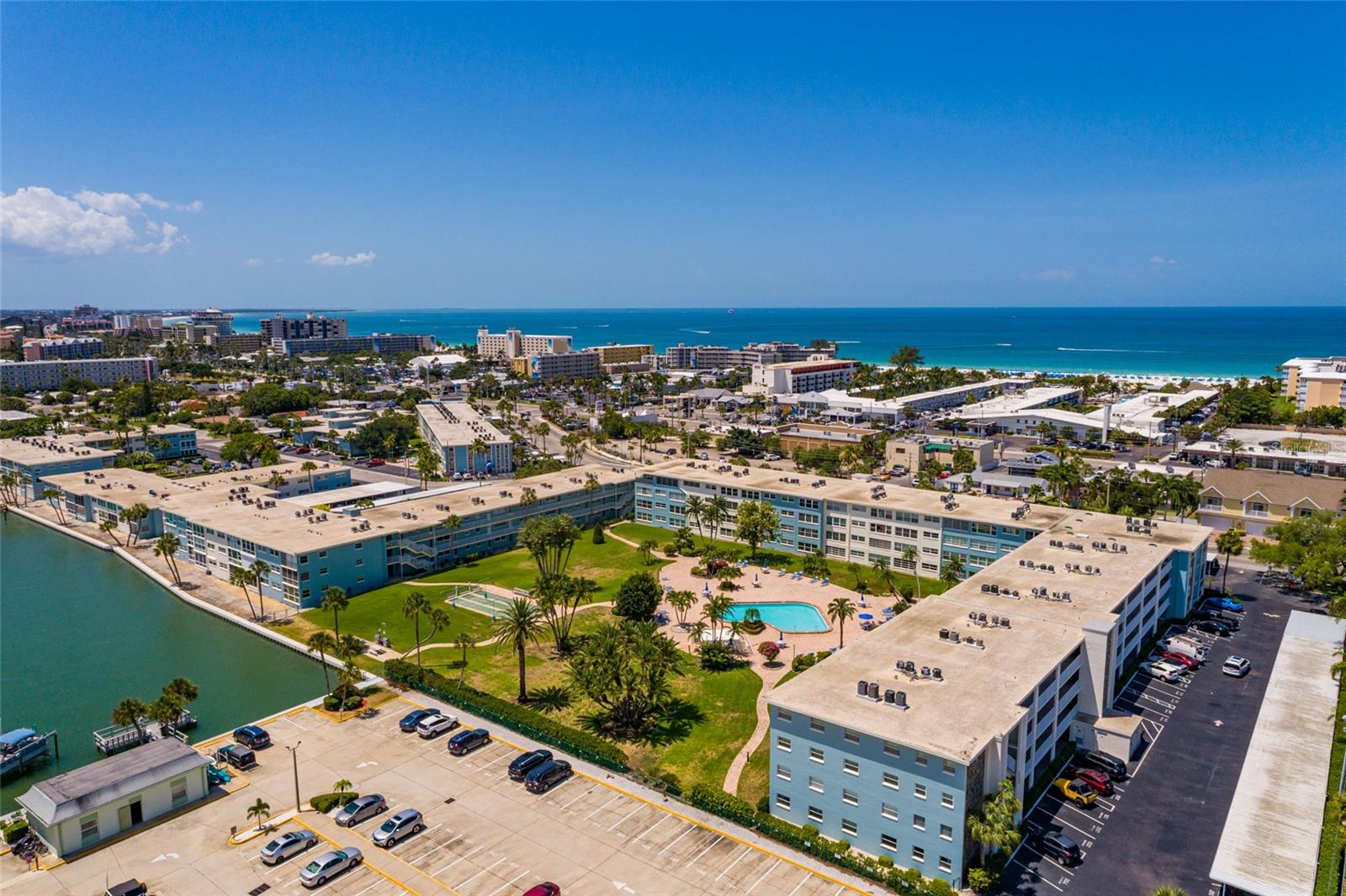 SYLVETTE CONDO - Residential