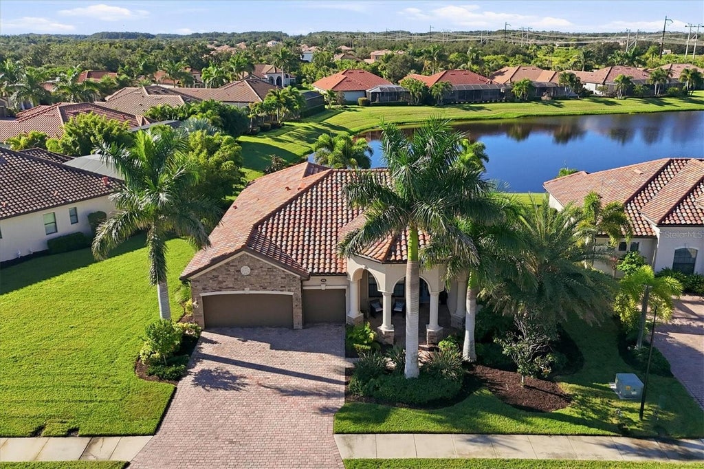 Photo of 8816 Rum Runner Place, Bradenton, FL 34212 (MLS # A4709360)