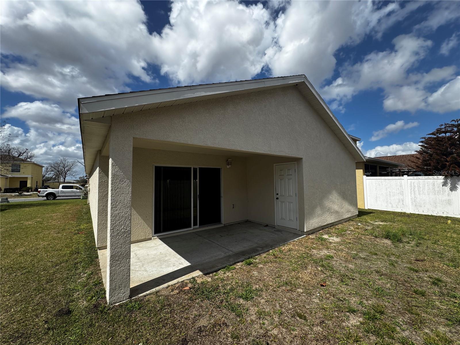 VILLAGES OF PARKWOOD - Residential Lease