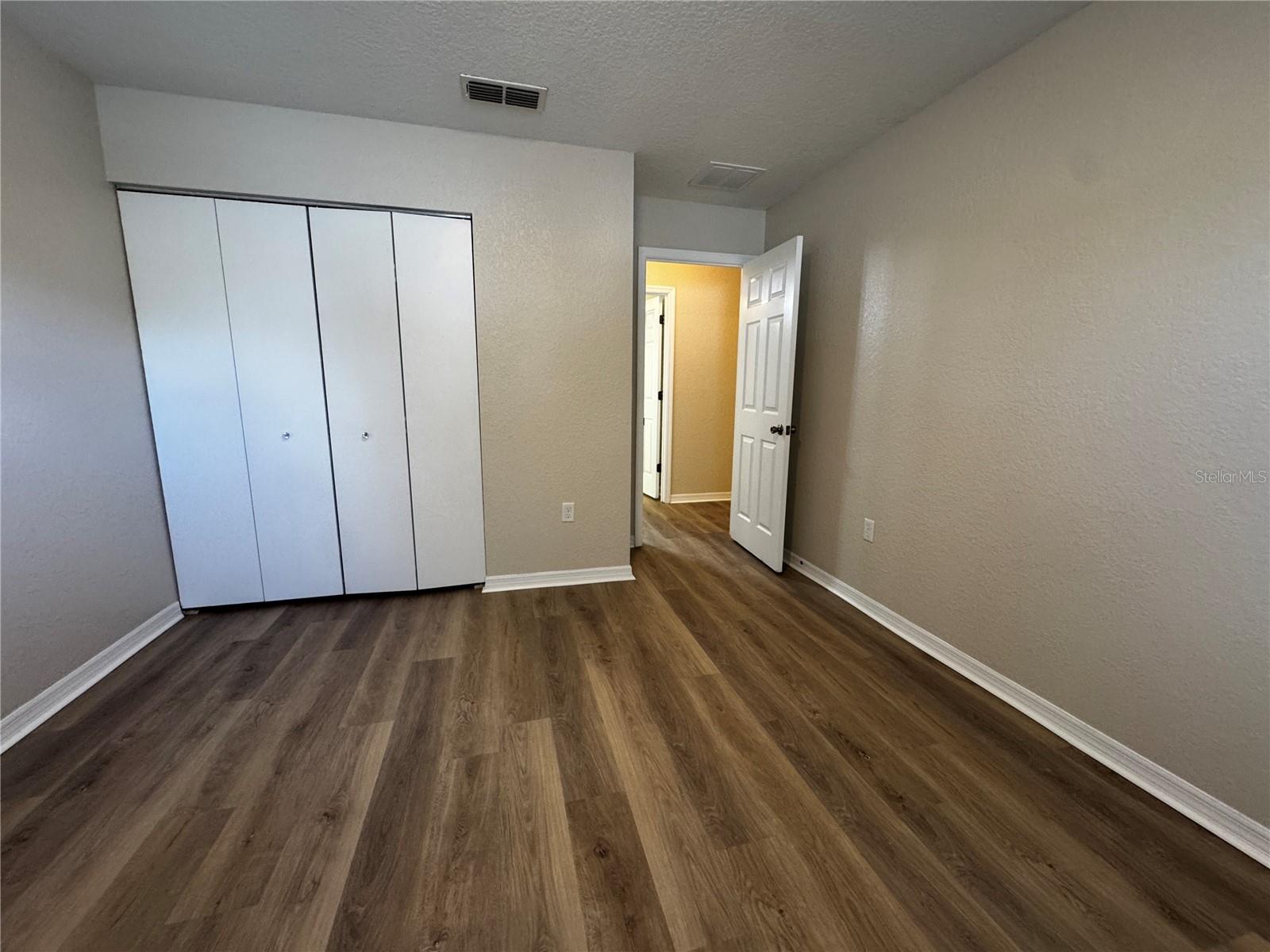 VILLAGES OF PARKWOOD - Residential Lease