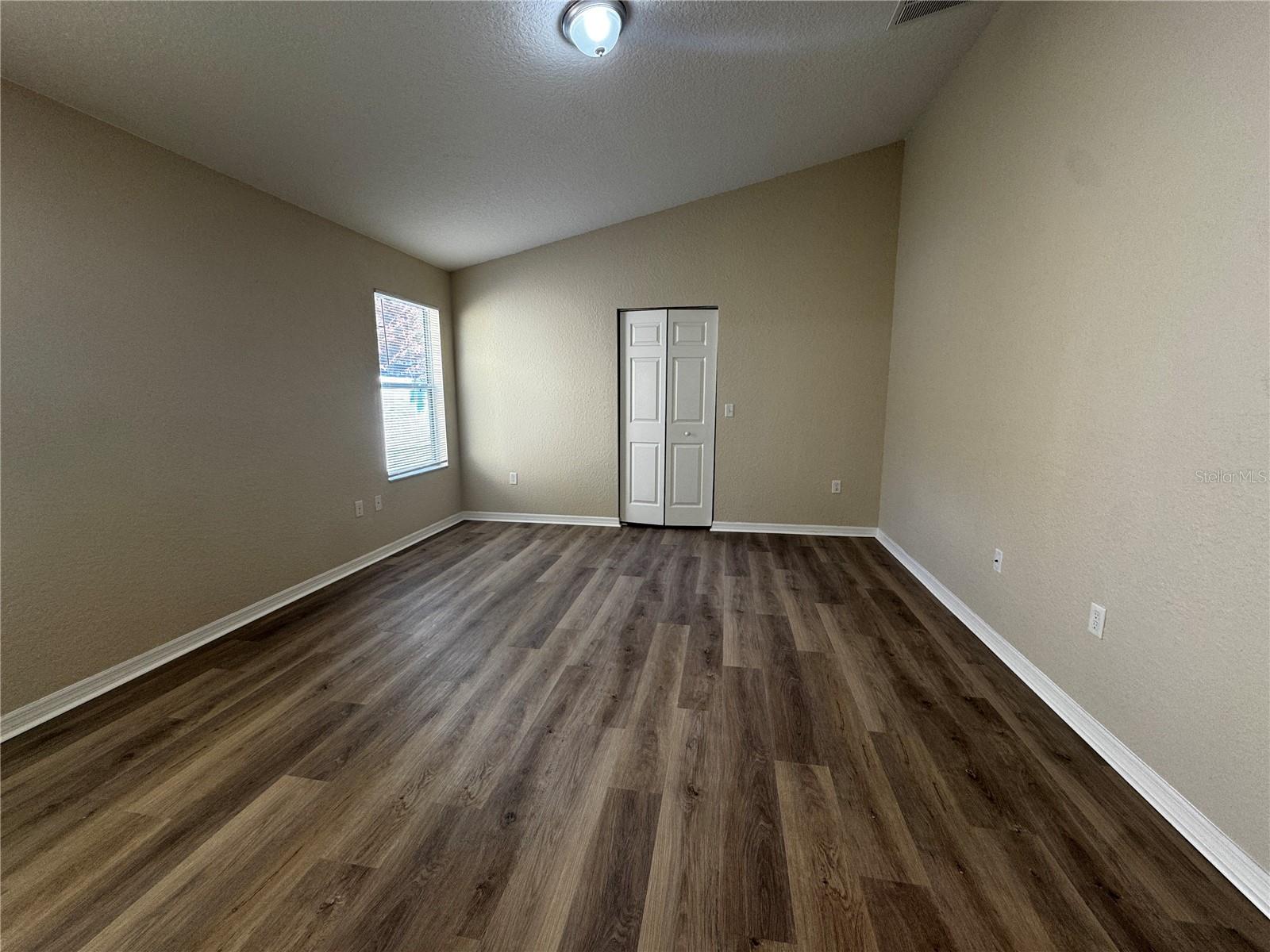 VILLAGES OF PARKWOOD - Residential Lease