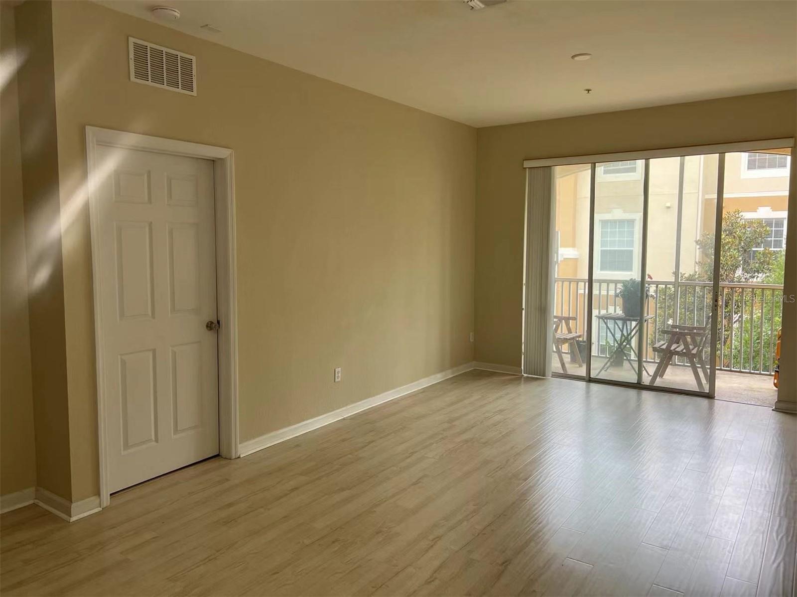 VENTURA/STONEBRIDGE COMMONS PH - Residential
