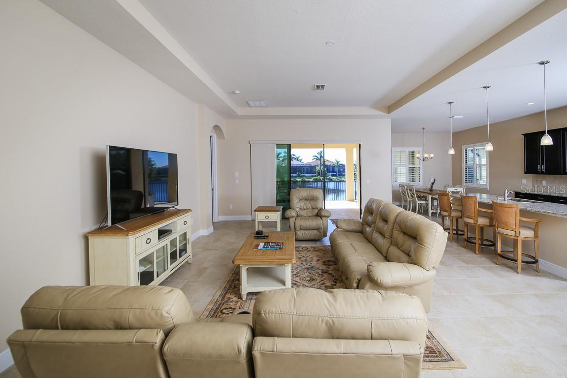 5614 TITLE ROW DRIVE