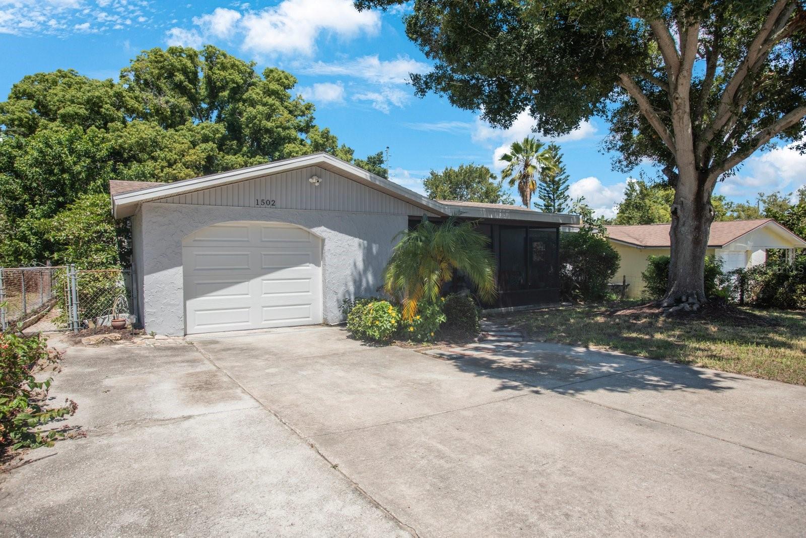 1502 COPPERTREE DRIVE