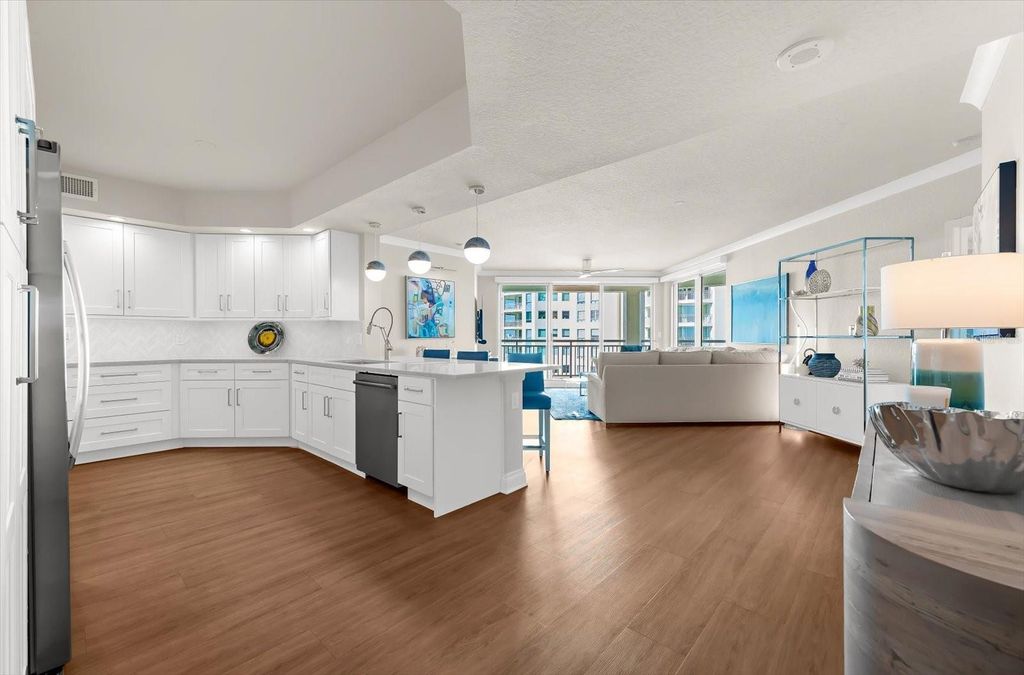 Photo of 1180 Gulf Boulevard #1504, Clearwater, FL 33767 (MLS # TB8480776)