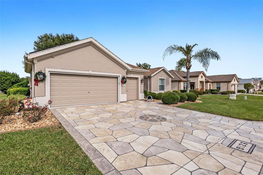 Photo of 9126 SE 125th Loop, Summerfield, FL 34491 (MLS # OM711149)