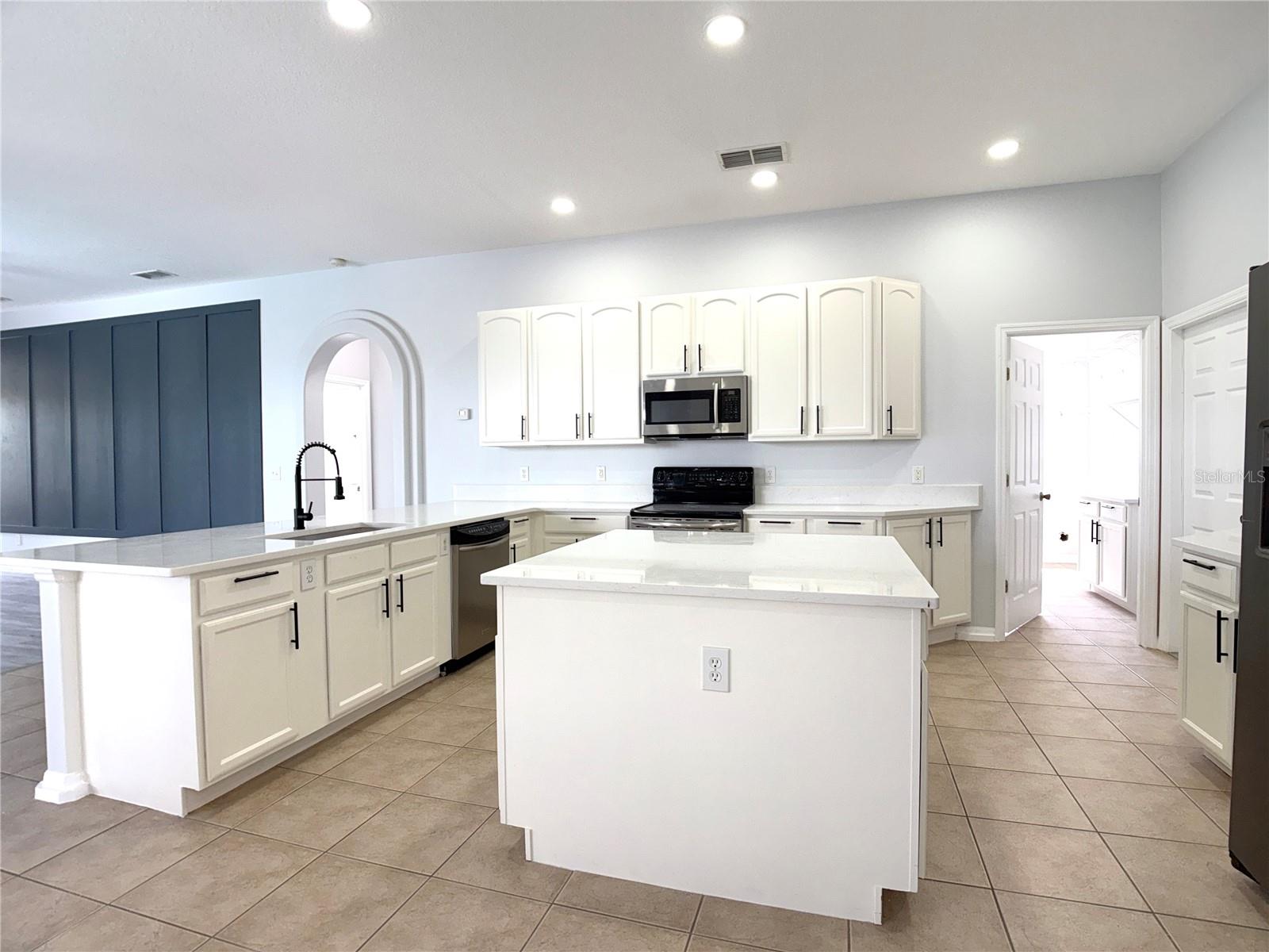 LEGACY PARK PH 01 - Residential Lease