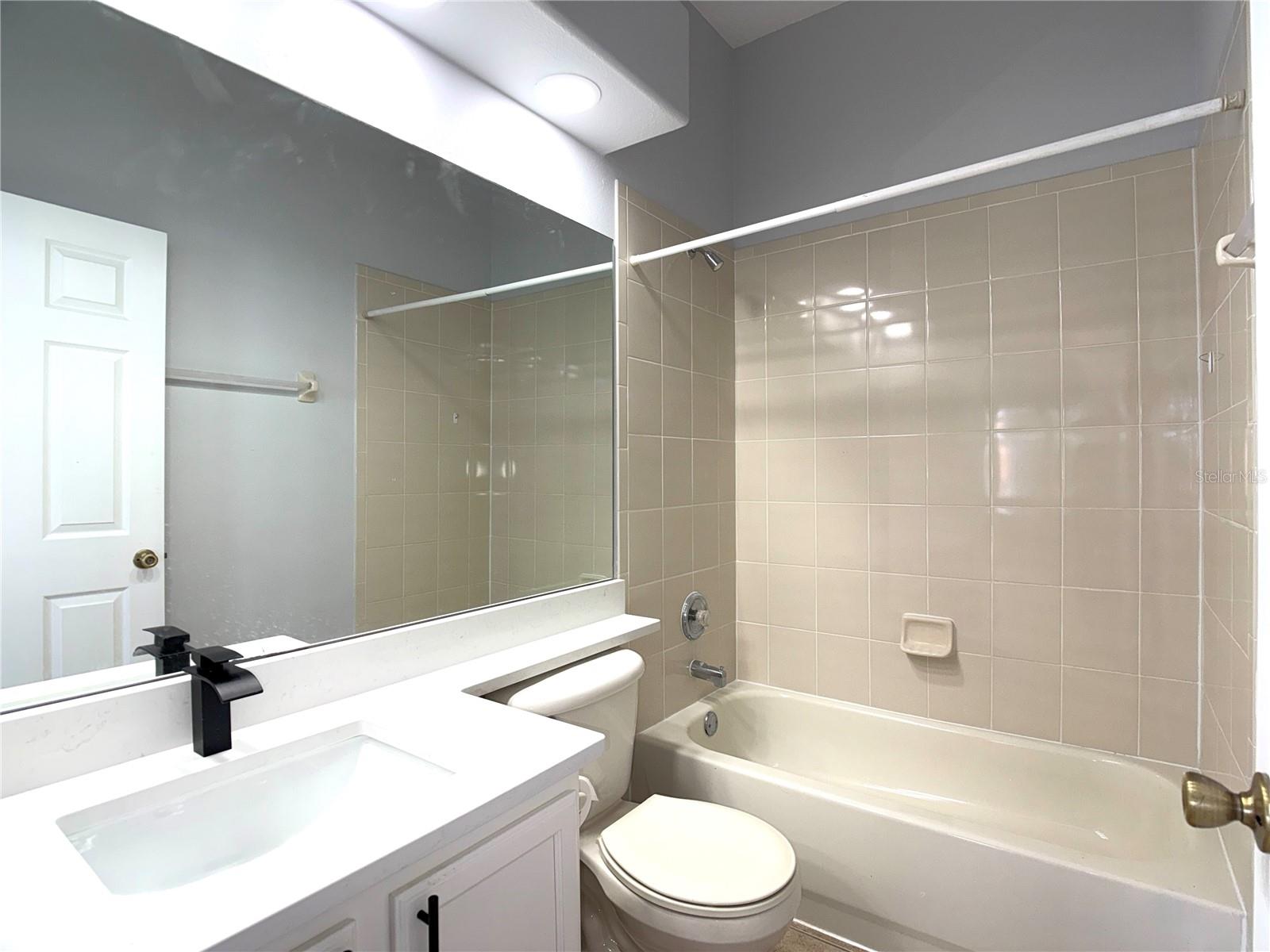 LEGACY PARK PH 01 - Residential Lease