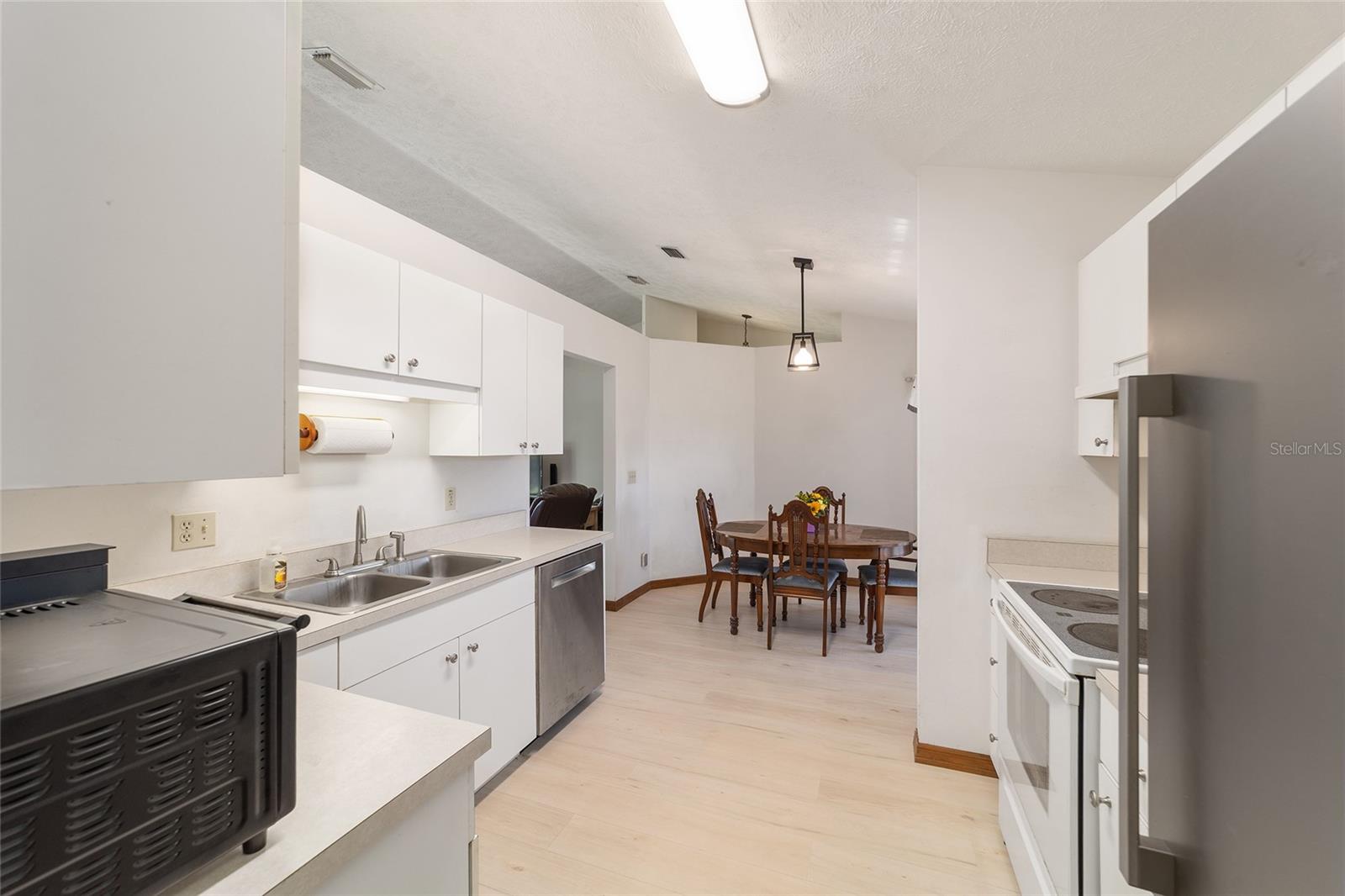 BELLEAIR - Residential