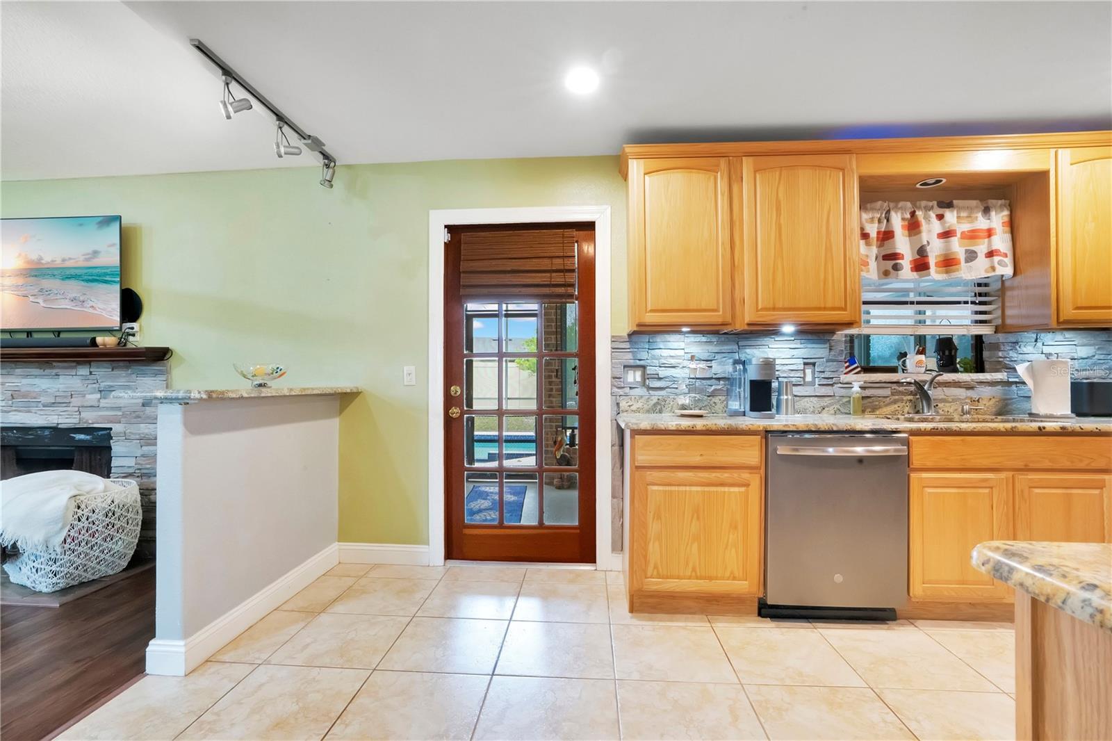 DELTONA LAKES UN 43 - Residential