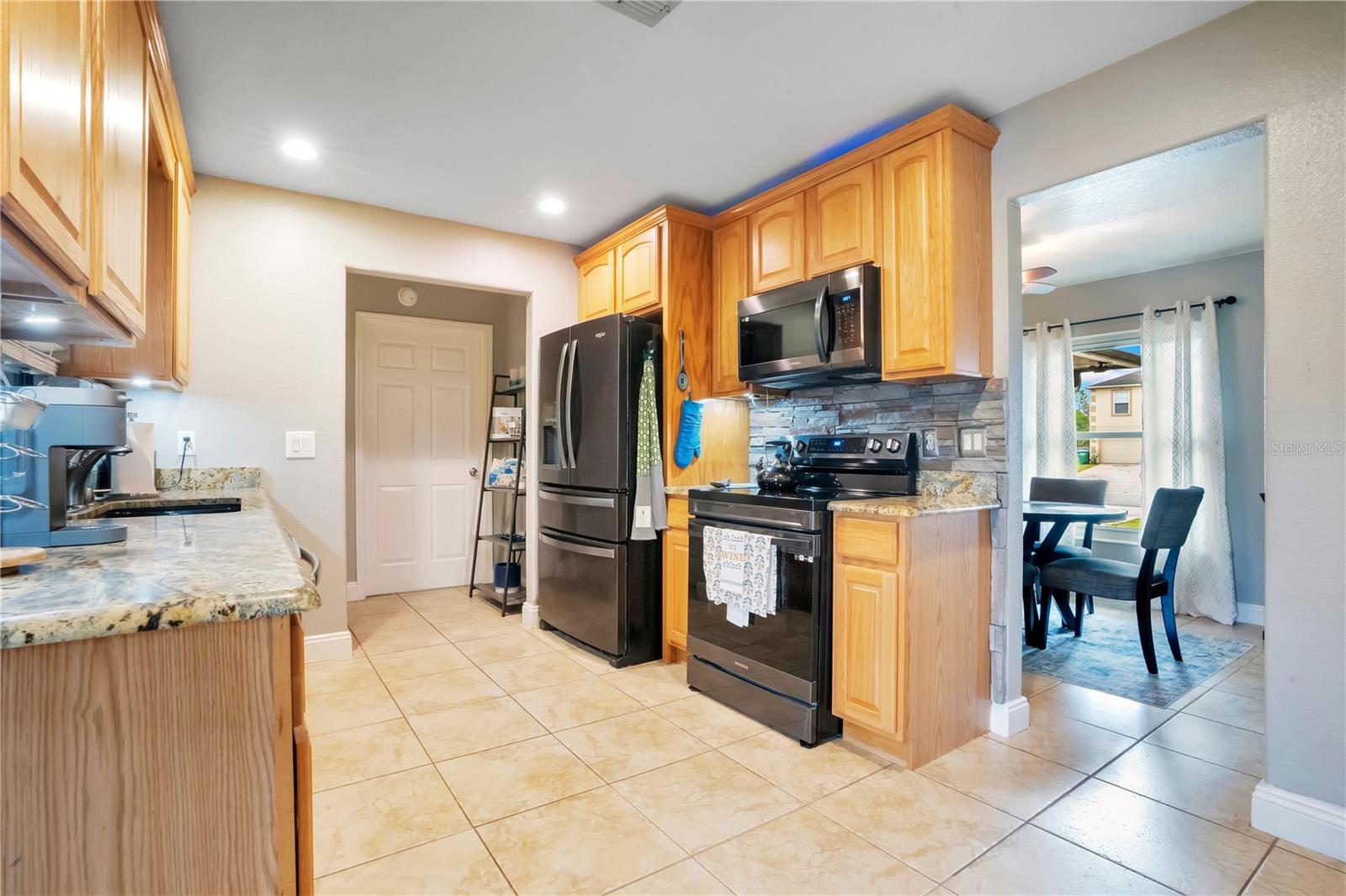 DELTONA LAKES UN 43 - Residential