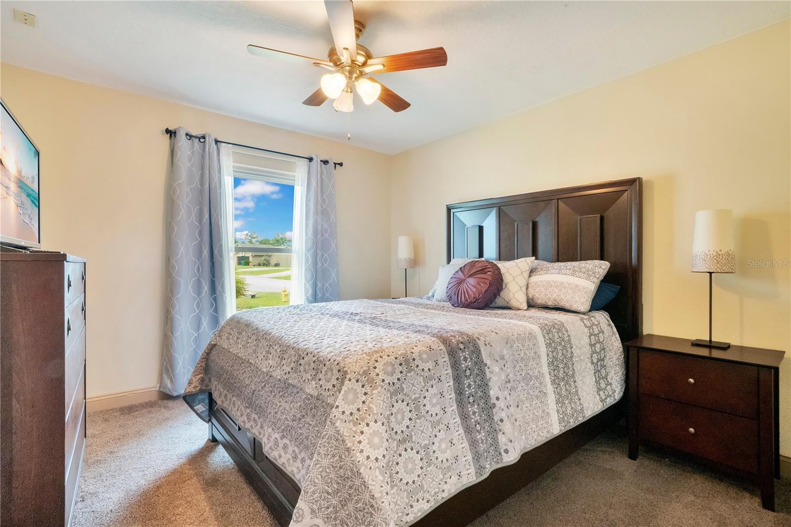 DELTONA LAKES UN 43 - Residential