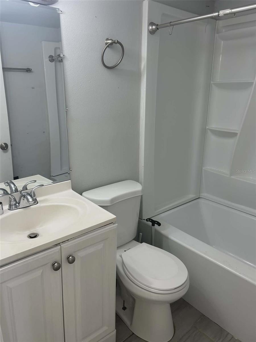 1106 50TH AVENUE DRIVE W