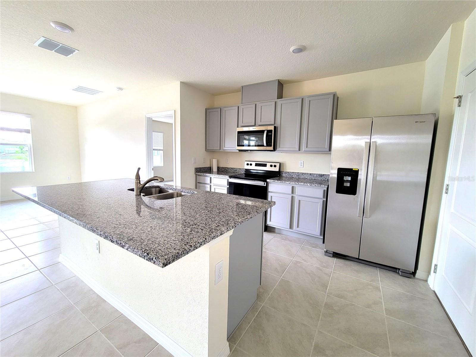 LAKE CHARLES RESIDENCE PH 1A - Residential Lease