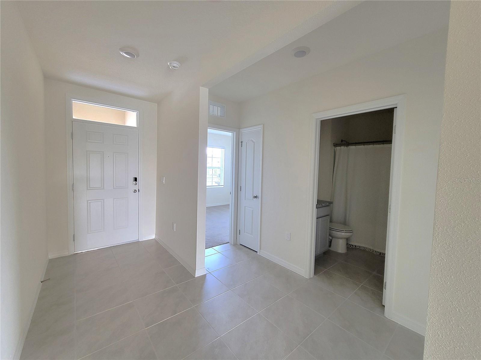 LAKE CHARLES RESIDENCE PH 1A - Residential Lease