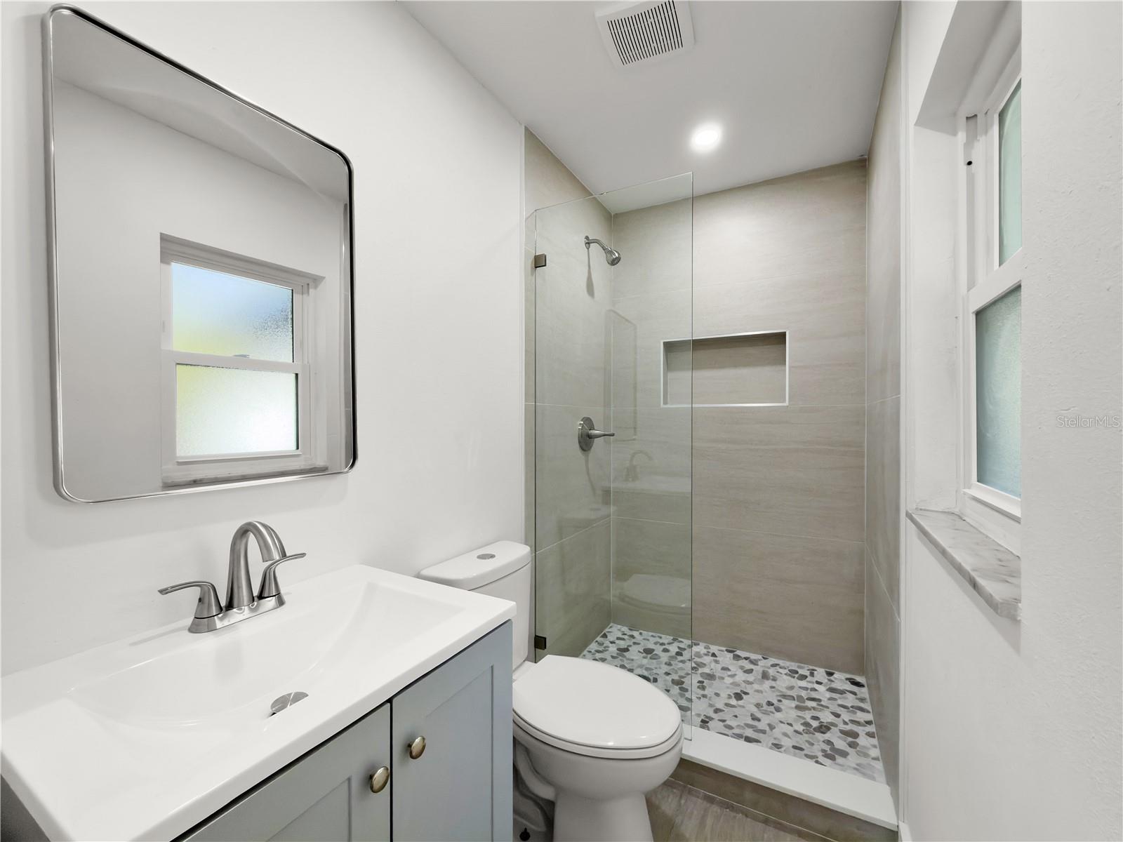 CEDAR POINT - Residential Lease