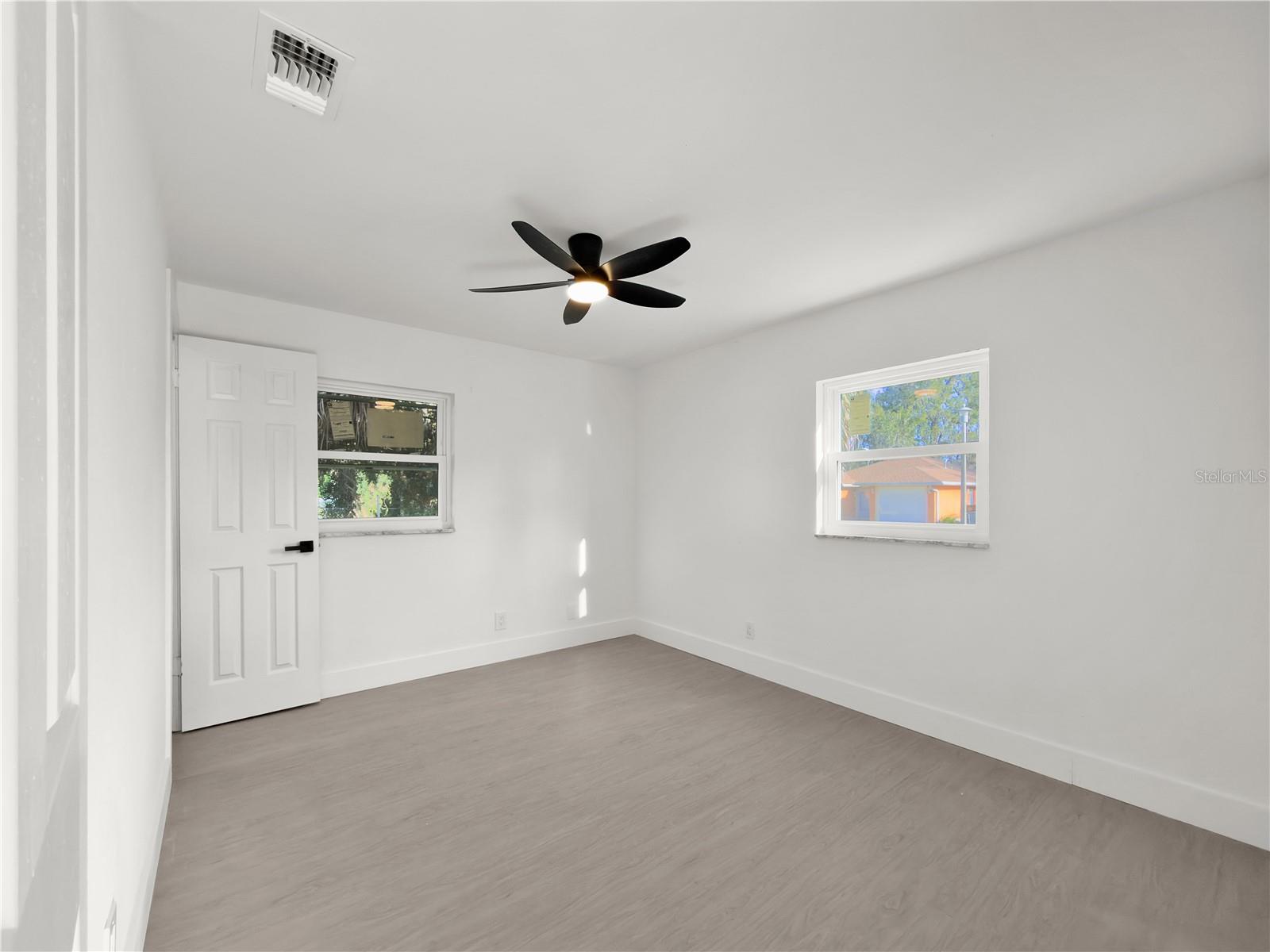 CEDAR POINT - Residential Lease