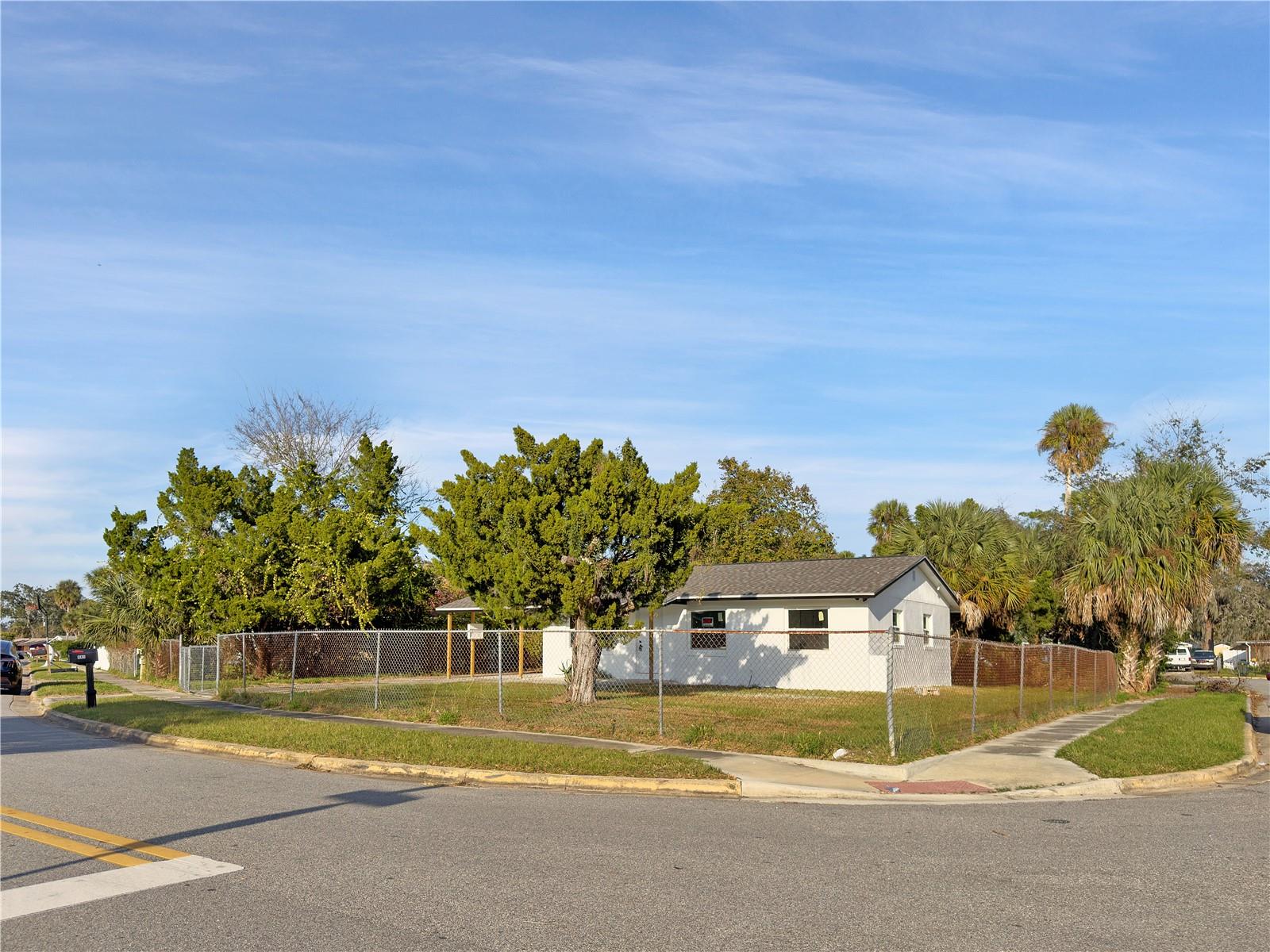 CEDAR POINT - Residential Lease