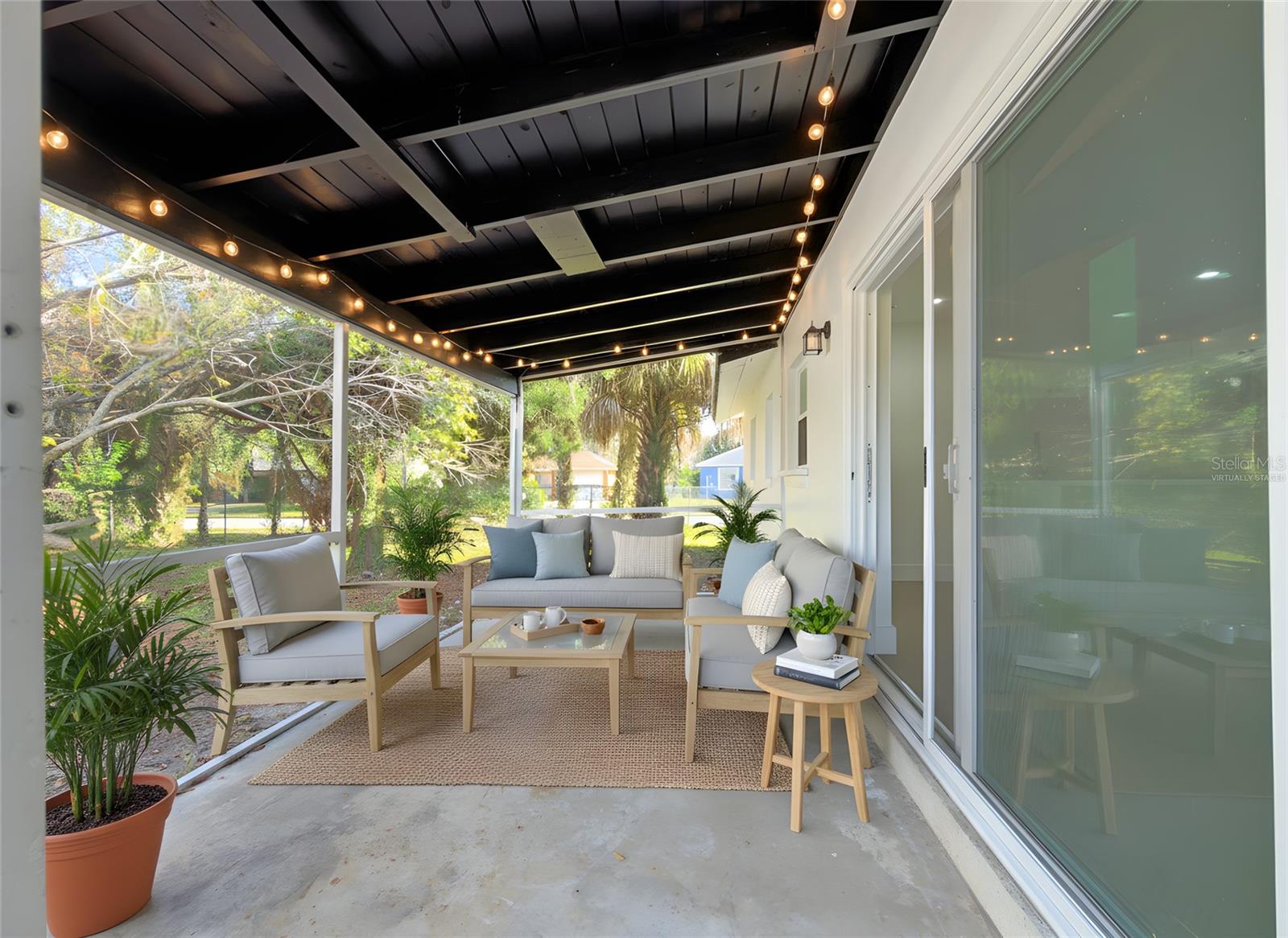 CEDAR POINT - Residential Lease