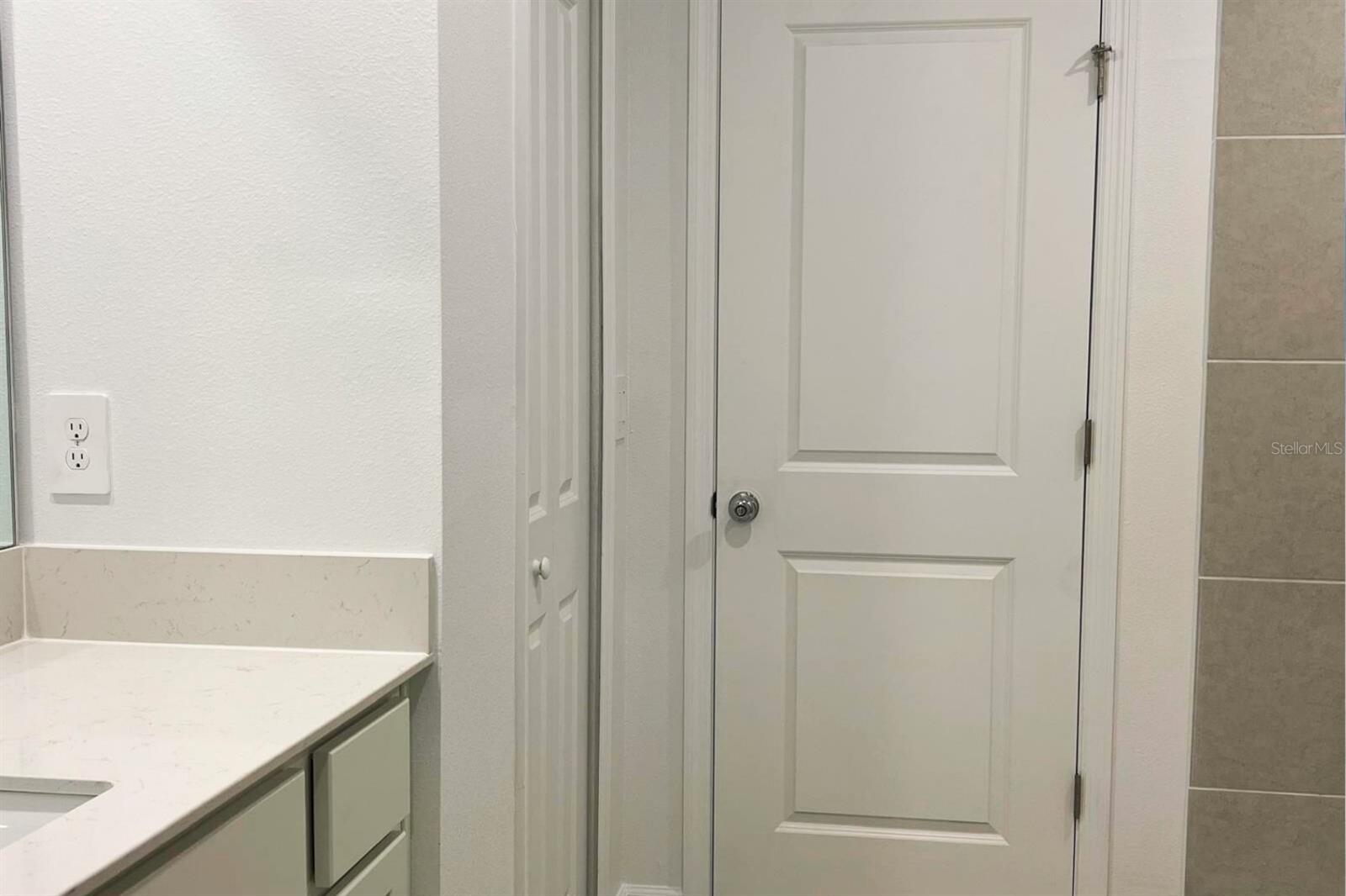 RANCHES/LK MCLEOD III - Residential Lease