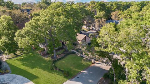 A home in APOPKA