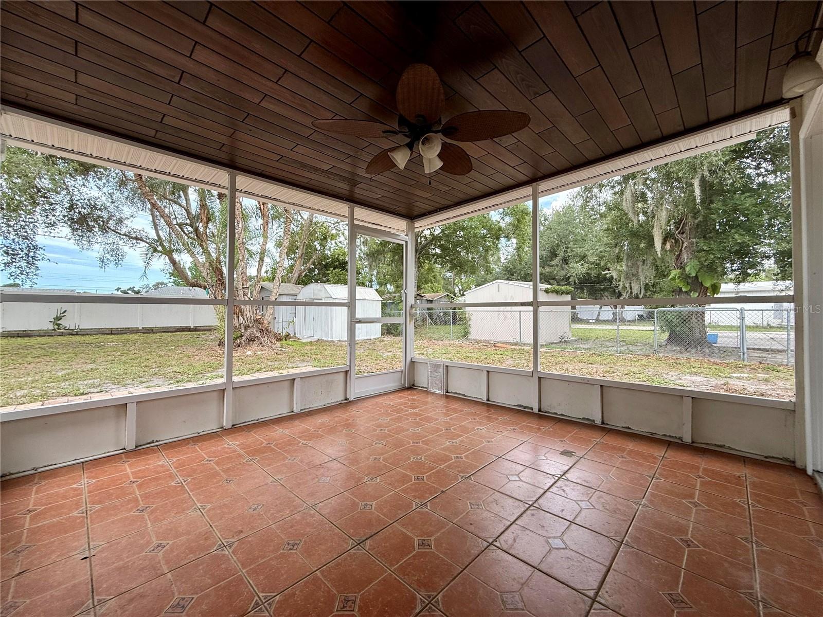 EASTWOOD - Residential