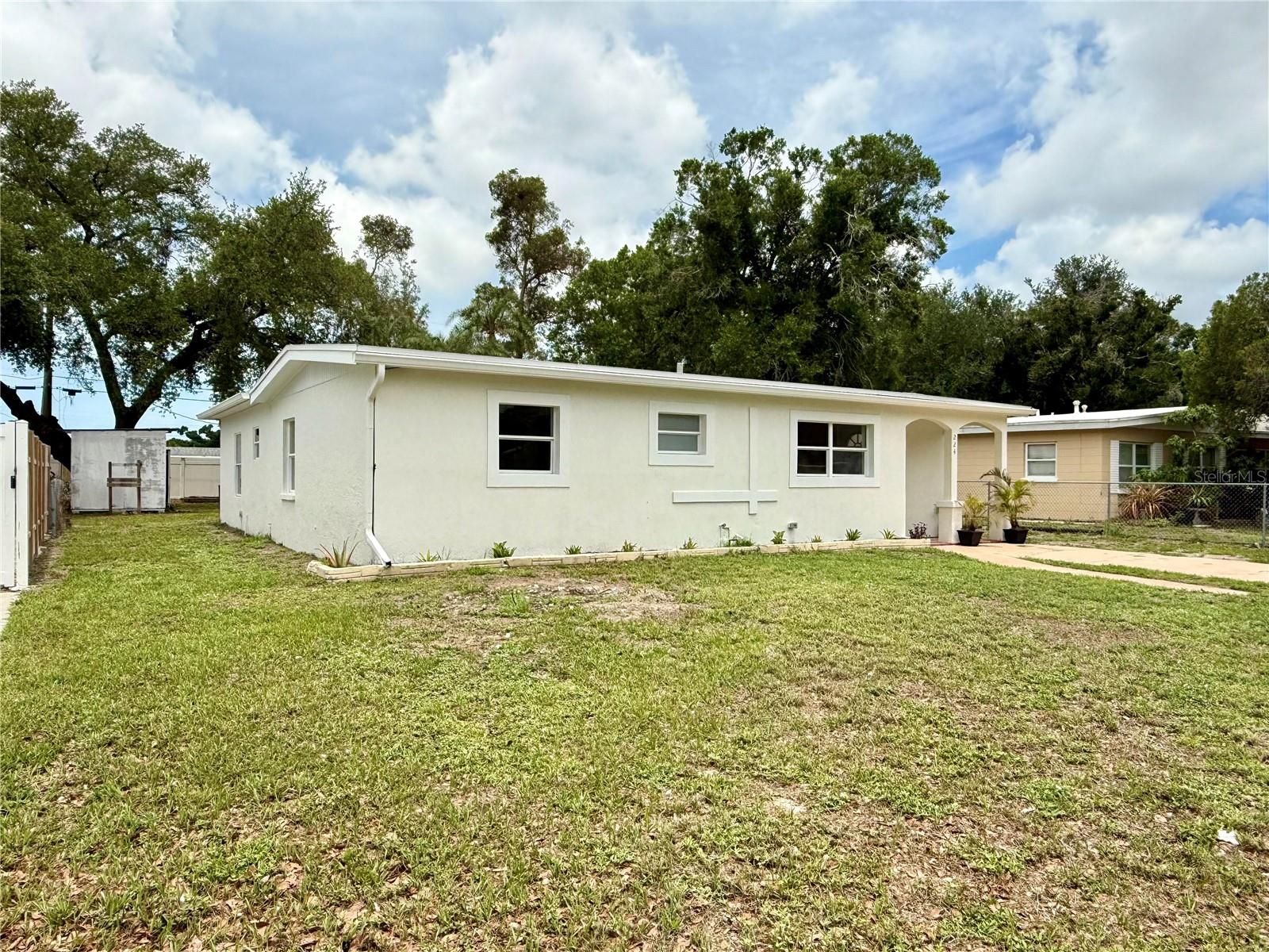 EASTWOOD - Residential