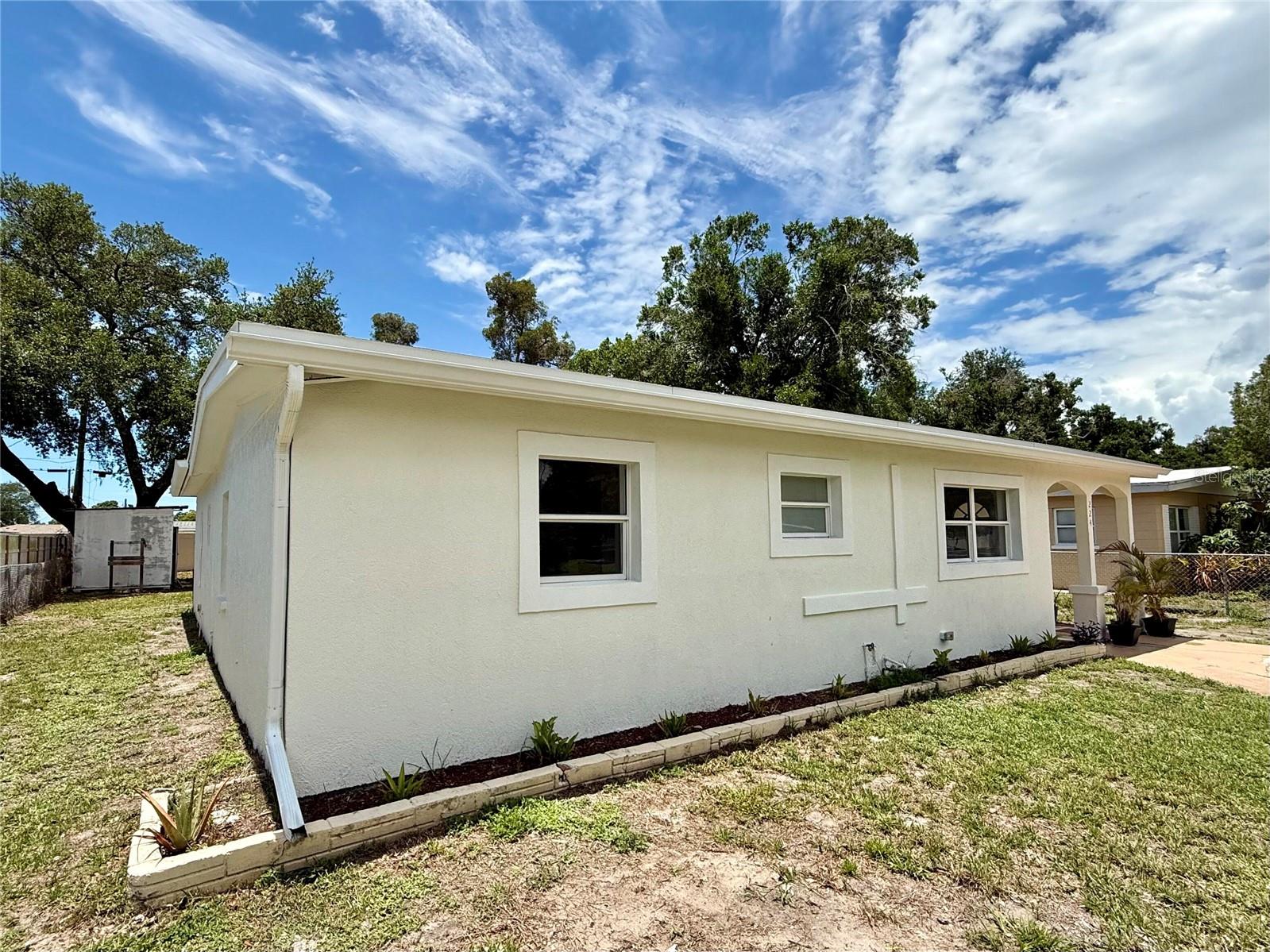 EASTWOOD - Residential