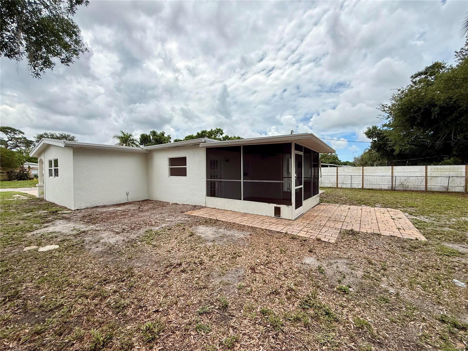 EASTWOOD - Residential