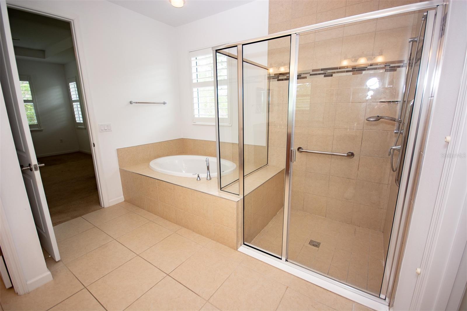 VICTORIA GARDENS PH 7 - Residential