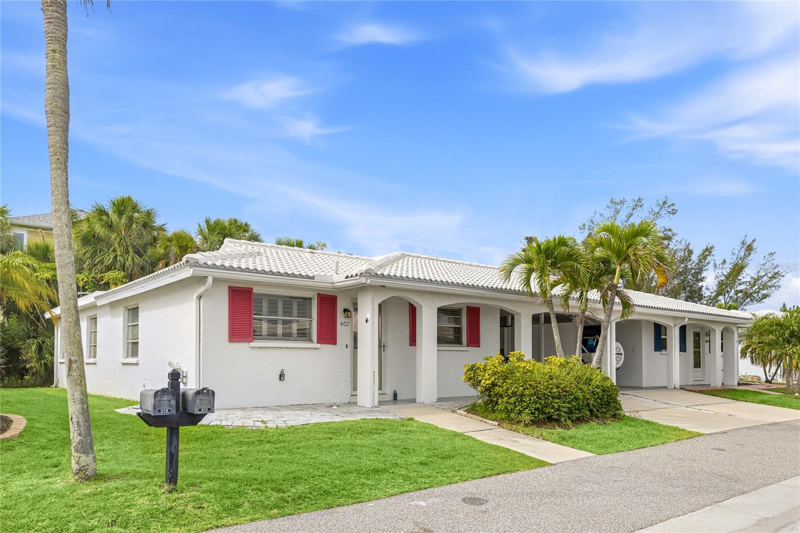 602 SPANISH DRIVE S 115