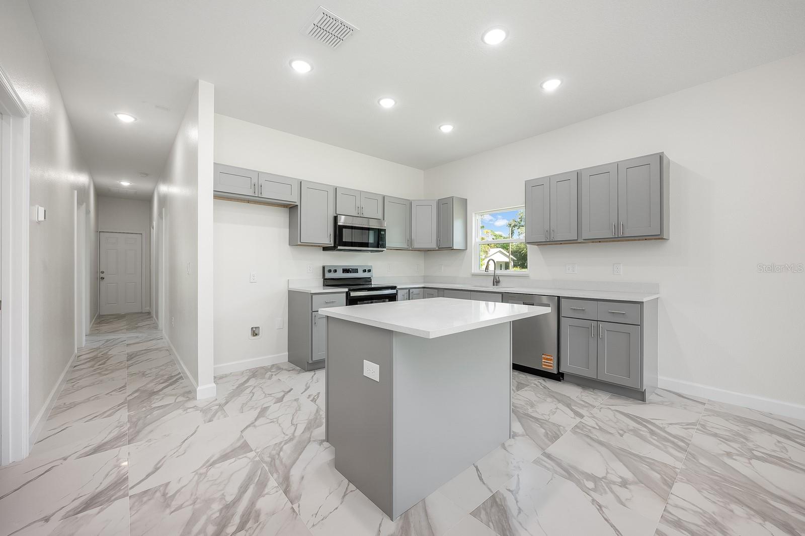 LINCOLN PARK SUBD - Residential