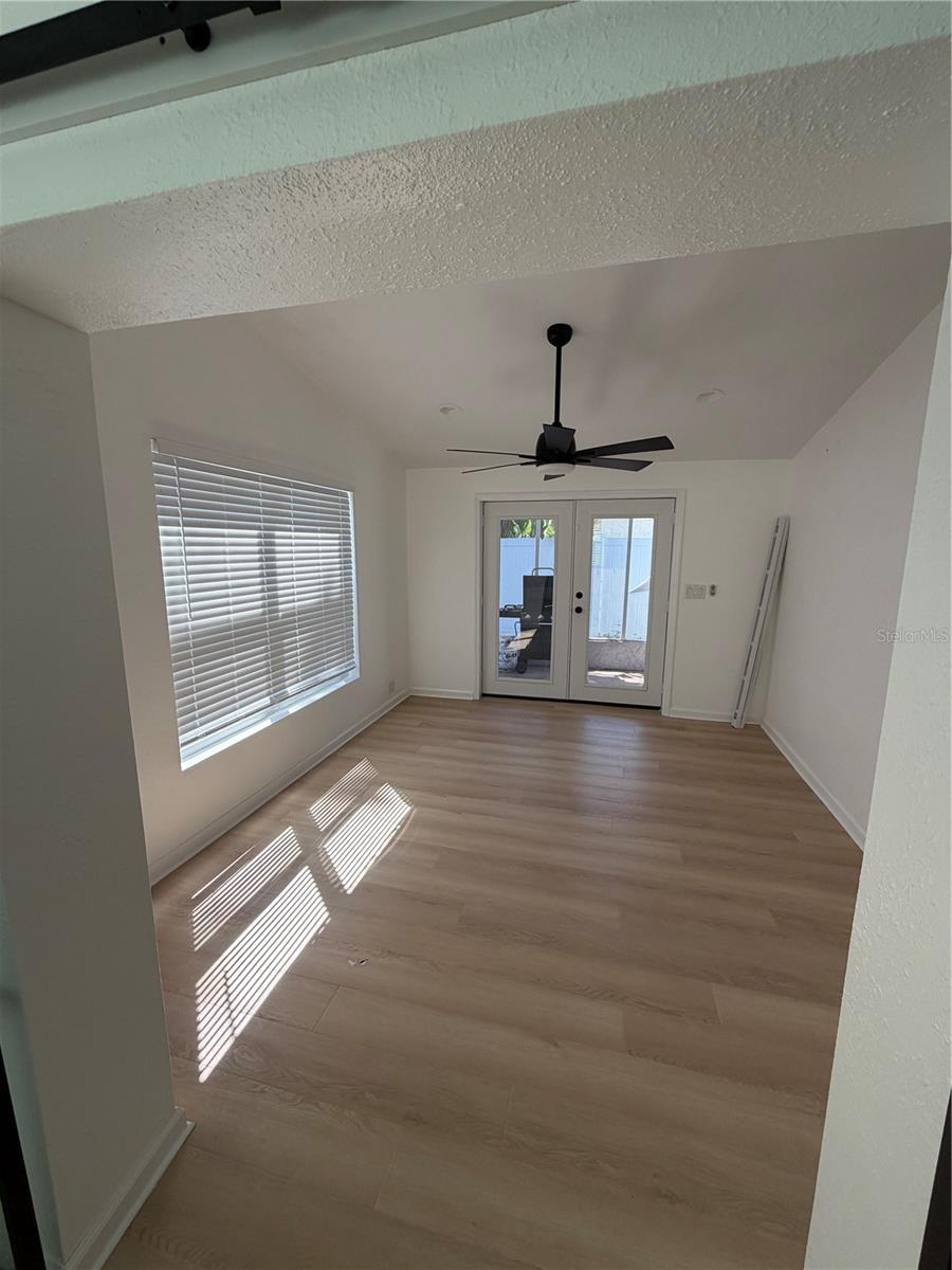 BEACON SQUARE - Residential