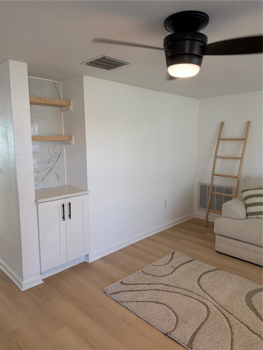 BEACON SQUARE - Residential