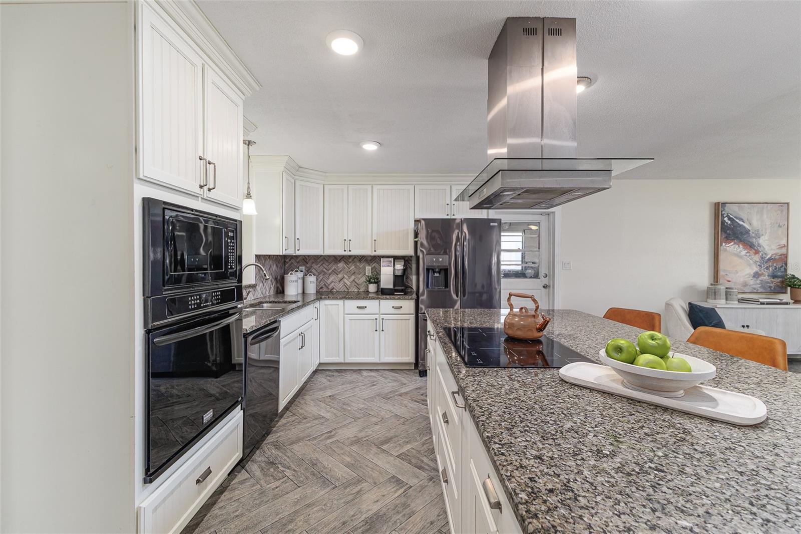 GODFREY MANOR - Residential