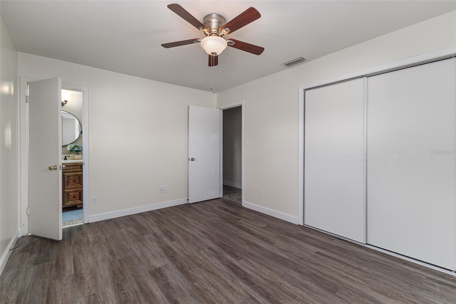 GODFREY MANOR - Residential