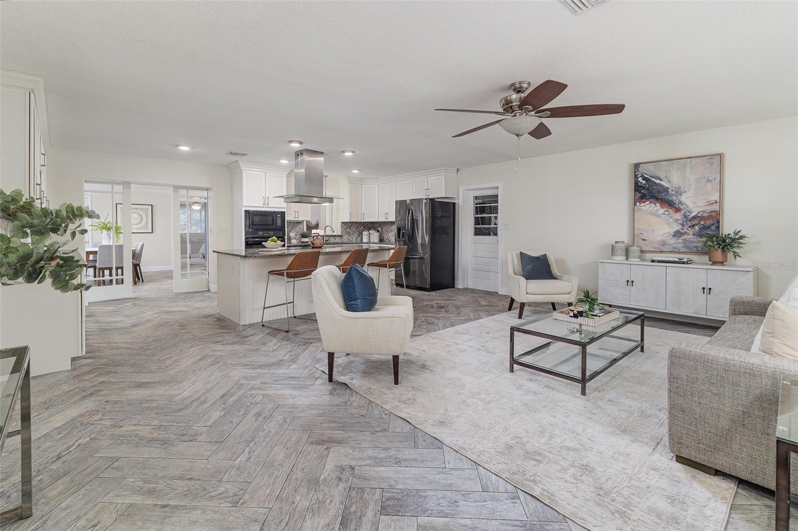 GODFREY MANOR - Residential