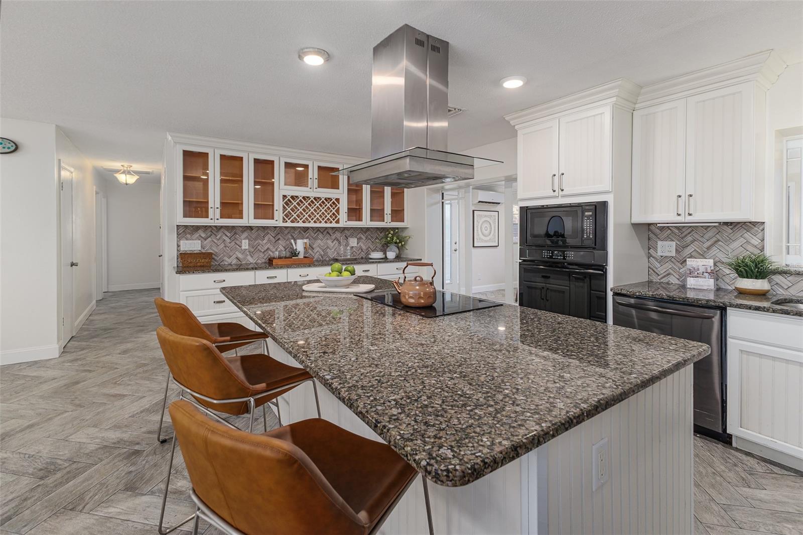 GODFREY MANOR - Residential