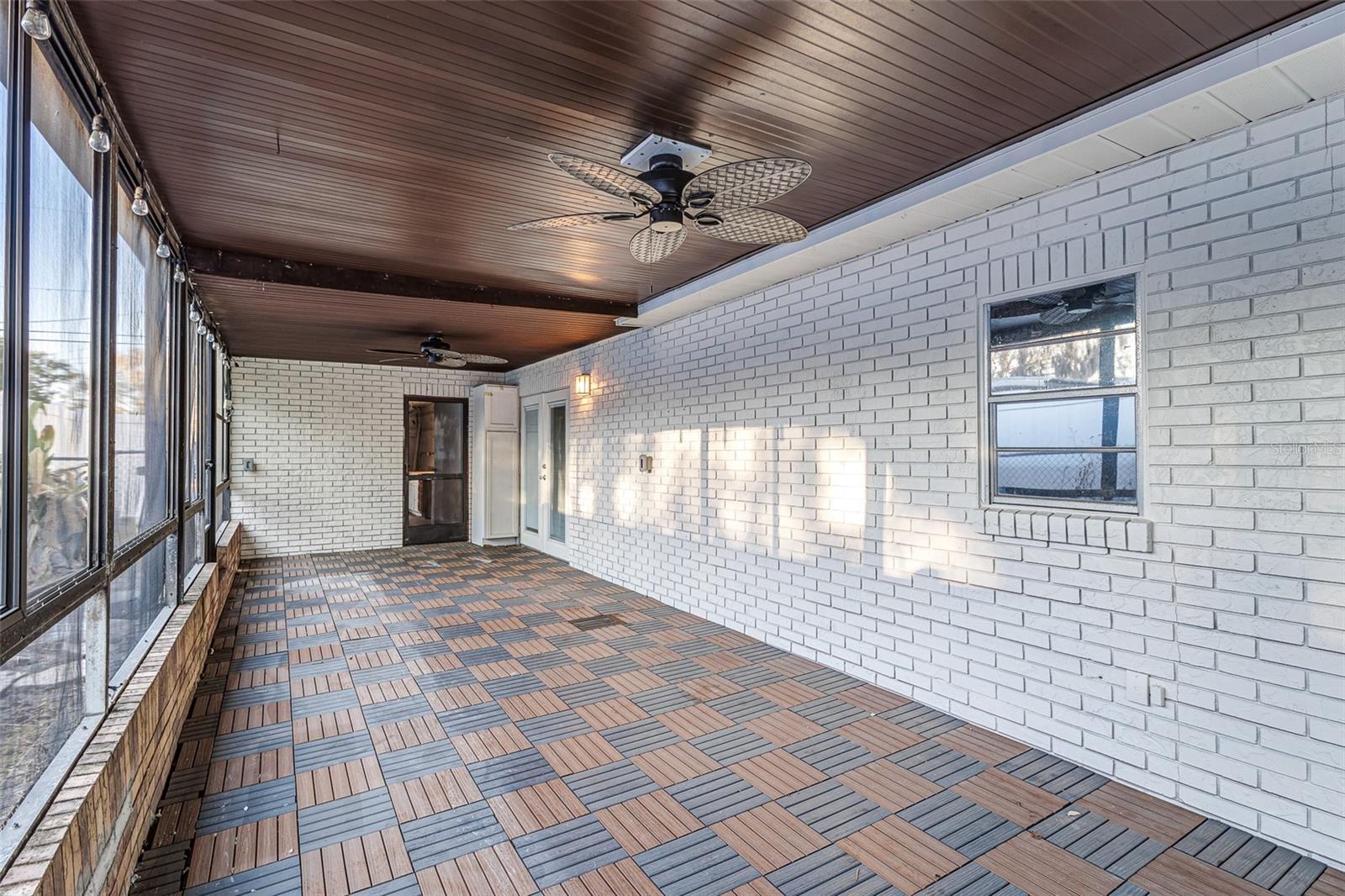 GODFREY MANOR - Residential