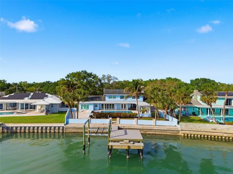 Photo of 2928 68th Avenue S, St Petersburg, FL 33712 (MLS # TB8472628)