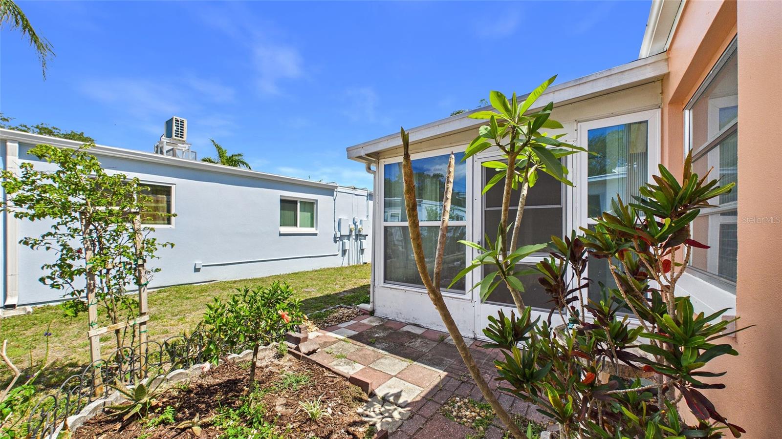 SKYE LOCH VILLAS UNREC - Residential