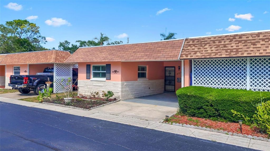 Photo of 325 Sky Loch Drive W, Dunedin, FL 34698 (MLS # TB8503385)