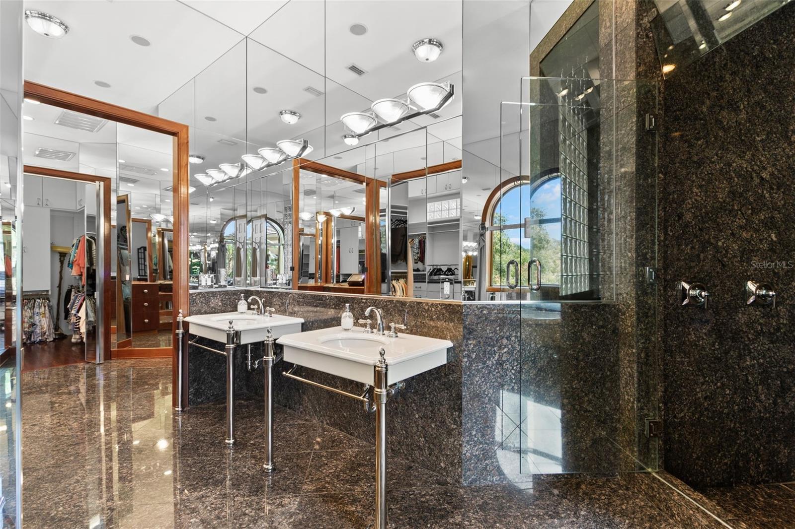 CHATEAUX DES LACS - Residential