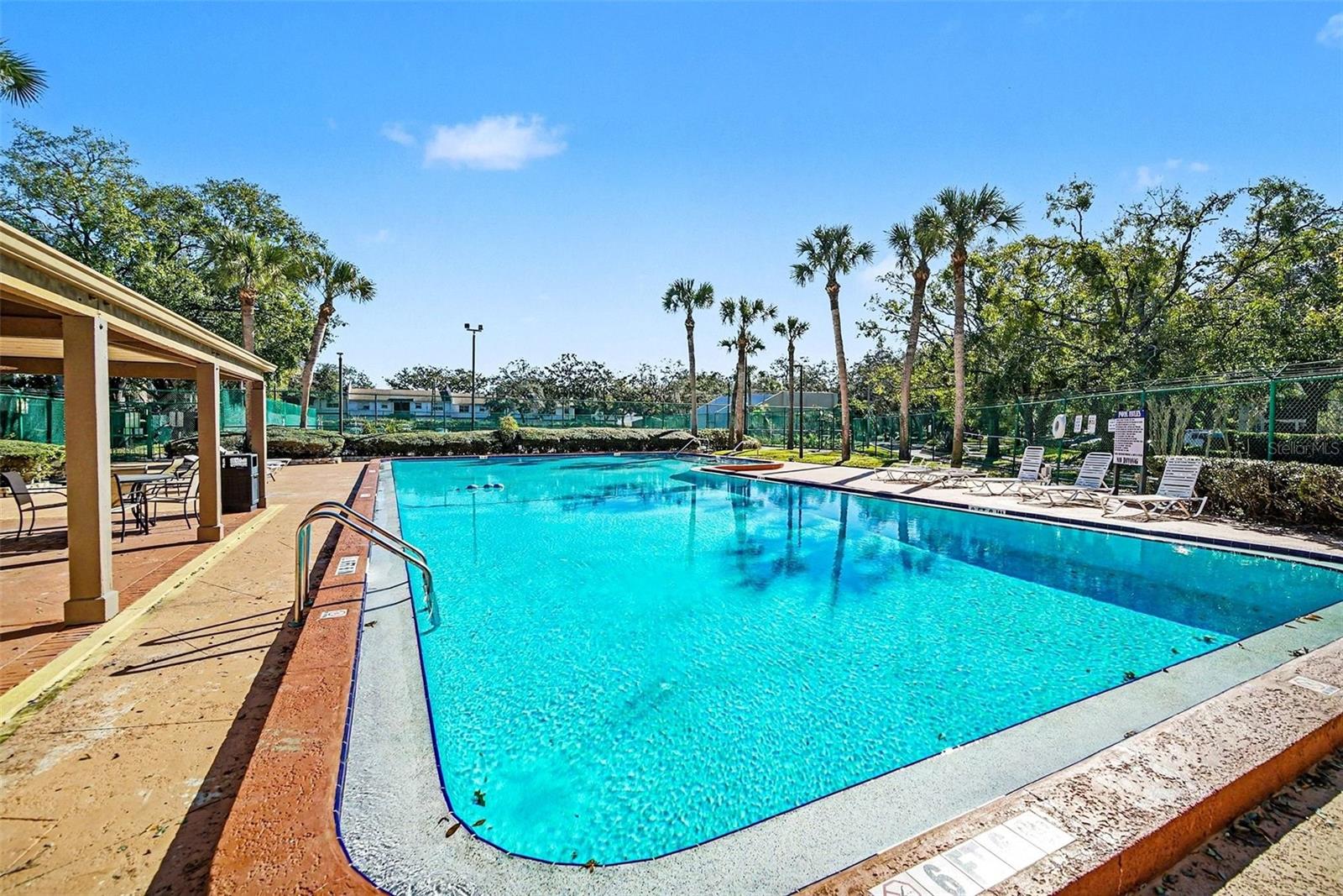 THE OAKS UNIT VIII A CONDOMINI - Residential