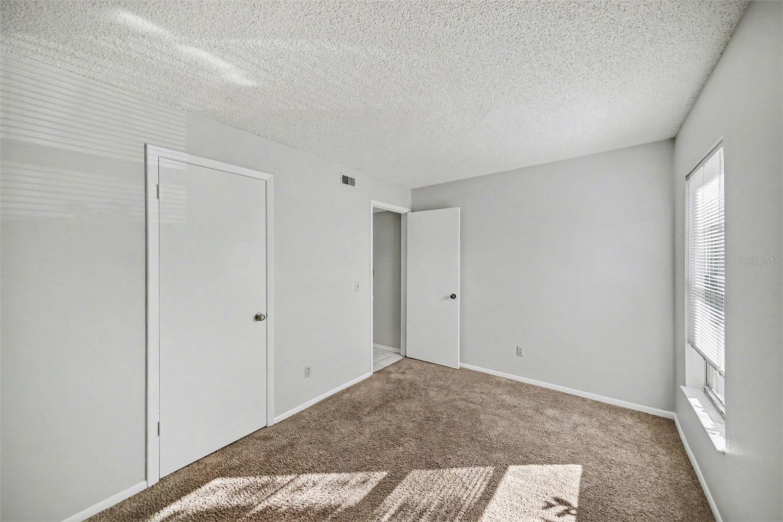 THE OAKS UNIT VIII A CONDOMINI - Residential