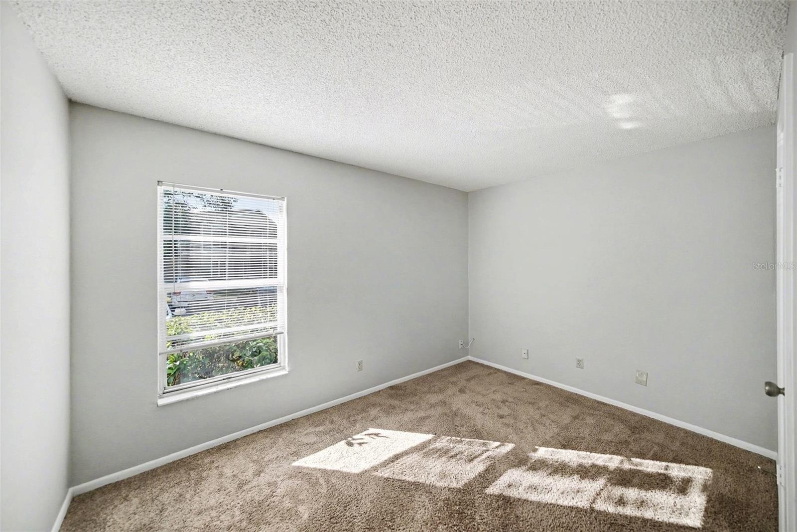 THE OAKS UNIT VIII A CONDOMINI - Residential