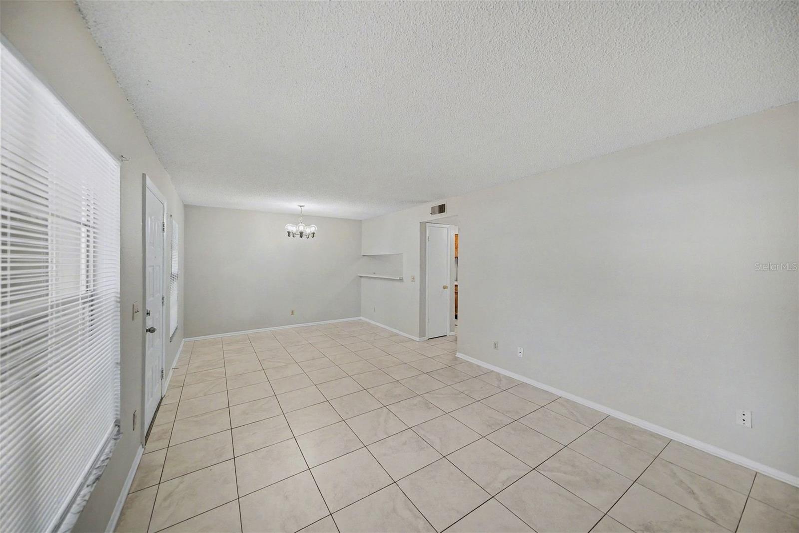 THE OAKS UNIT VIII A CONDOMINI - Residential