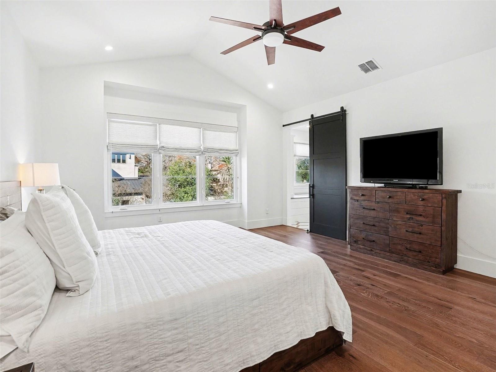 LAKE KILLARNEY SHORES - Residential