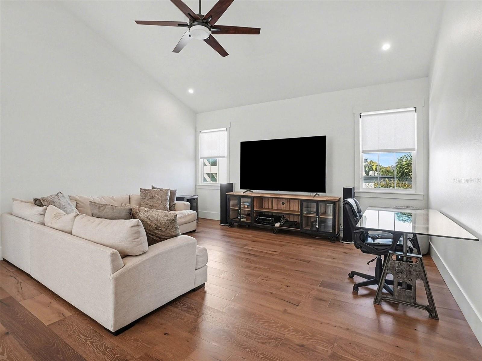 LAKE KILLARNEY SHORES - Residential