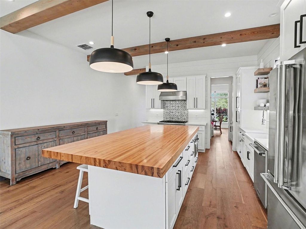 Photo of 507 Country Club Drive, Winter Park, FL 32789 (MLS # O6377844)